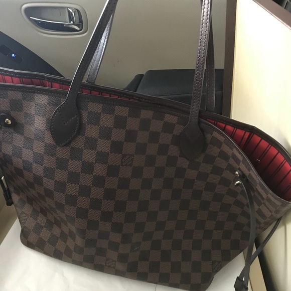 Louis Vuitton Good Condition  with box - Picture 1 of 8